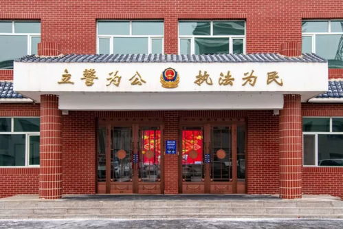双辽公安阻 疫 理发店,保持良好警容风貌